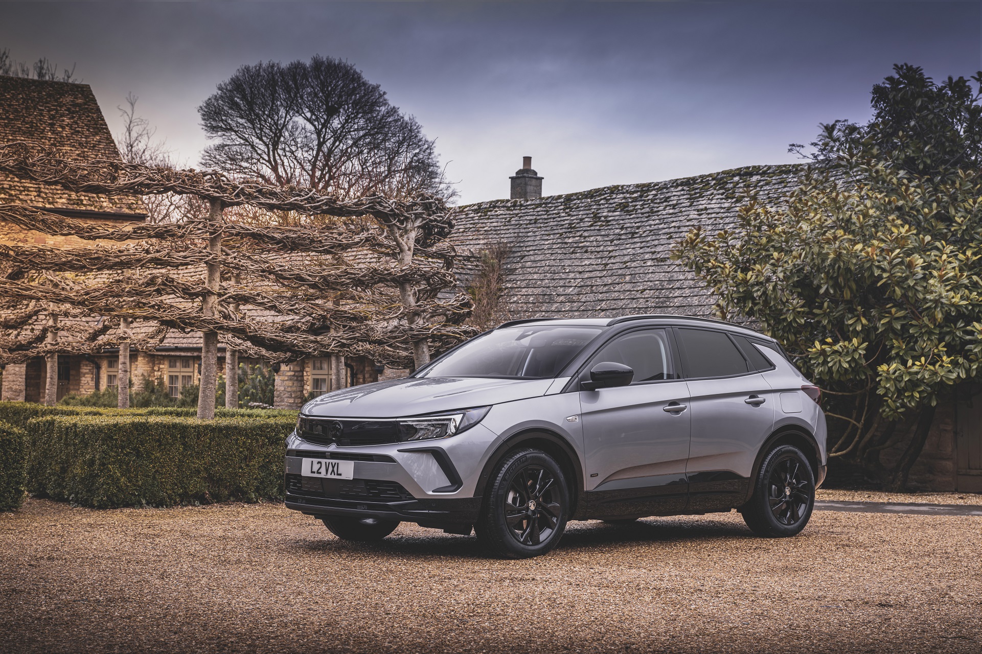 Download 2022 Vauxhall Grandland GS Line - Front Three-Quarter HD Wallpaper 1921x1280 #25