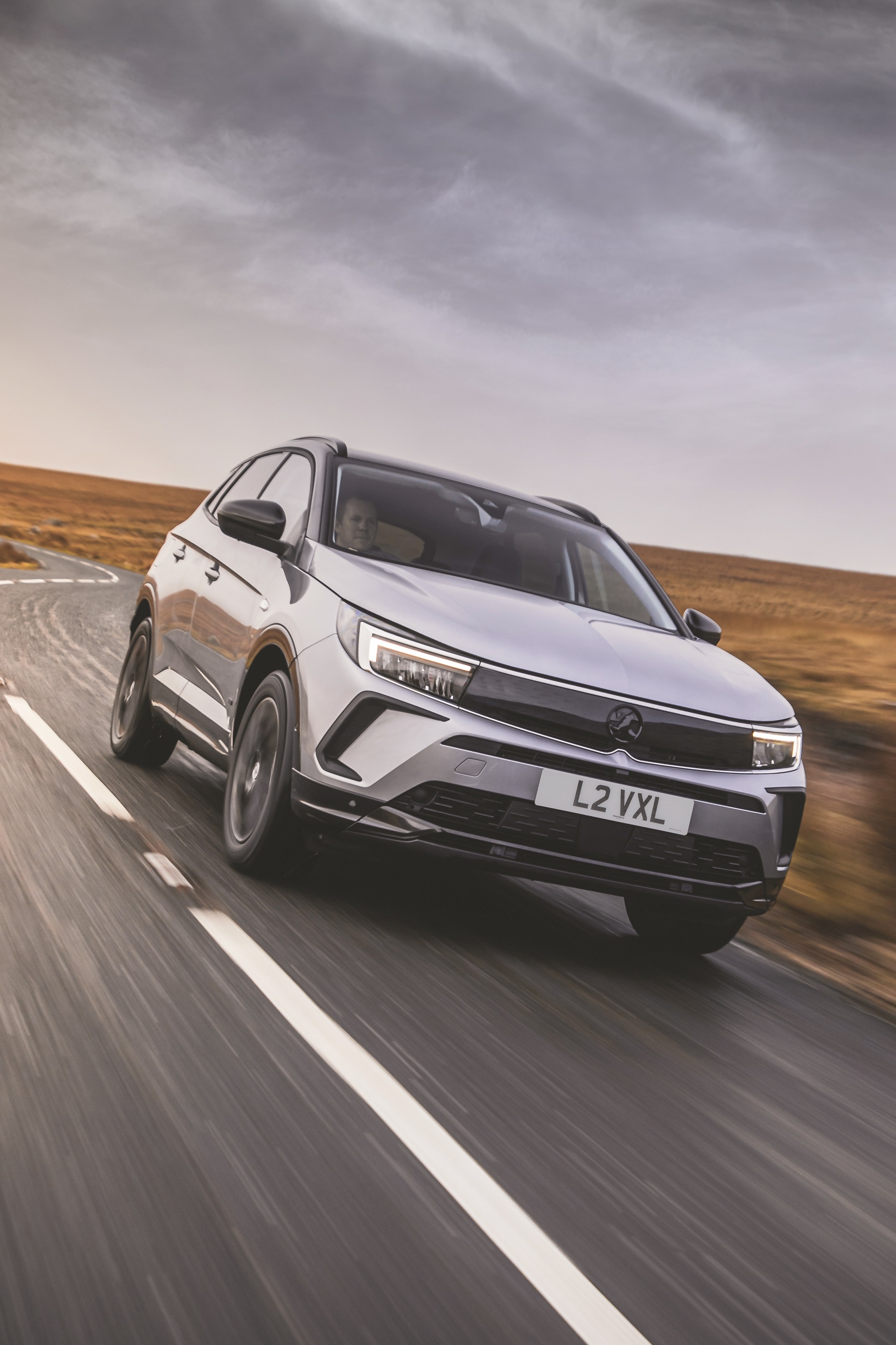 Download 2022 Vauxhall Grandland GS Line - Front HD Phone Wallpaper 1921x2881 #10