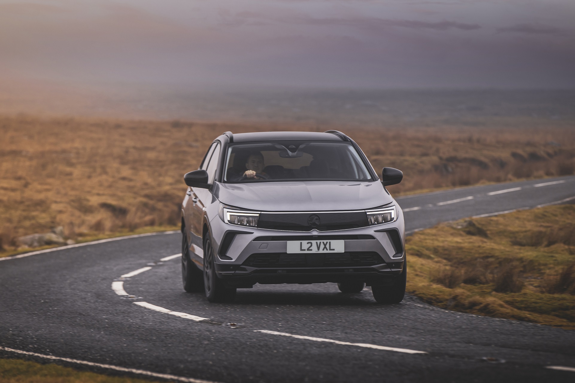 Download 2022 Vauxhall Grandland GS Line - Front HD Wallpaper 1921x1280 #11