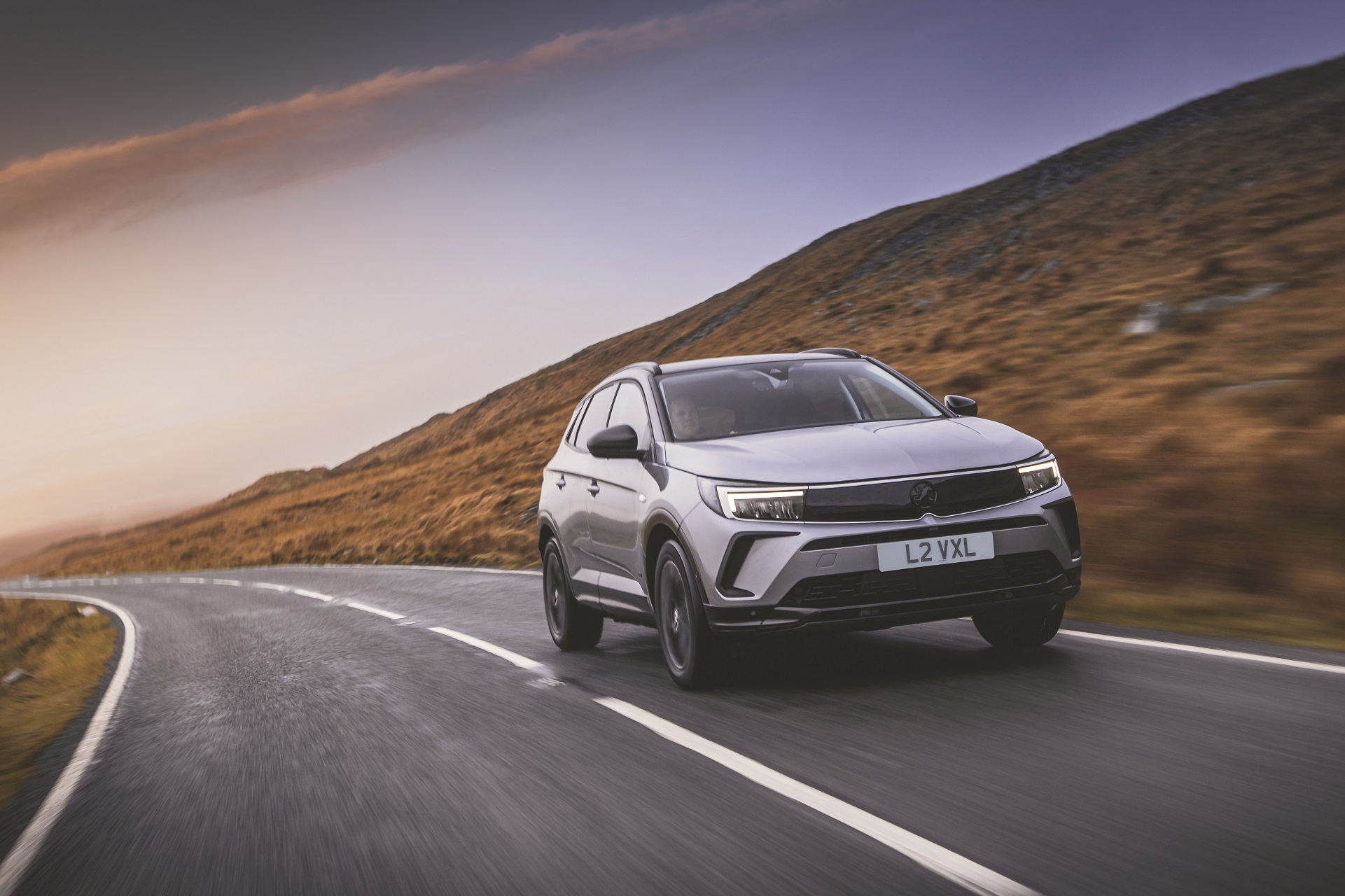 Download 2022 Vauxhall Grandland GS Line - Front HD Wallpaper 1921x1280 #5