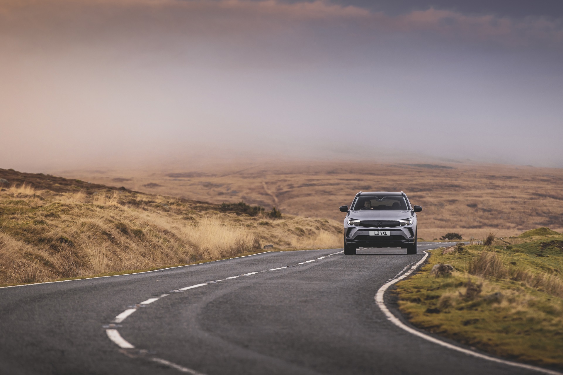 Download 2022 Vauxhall Grandland GS Line - Front HD Wallpaper 1921x1280 #17