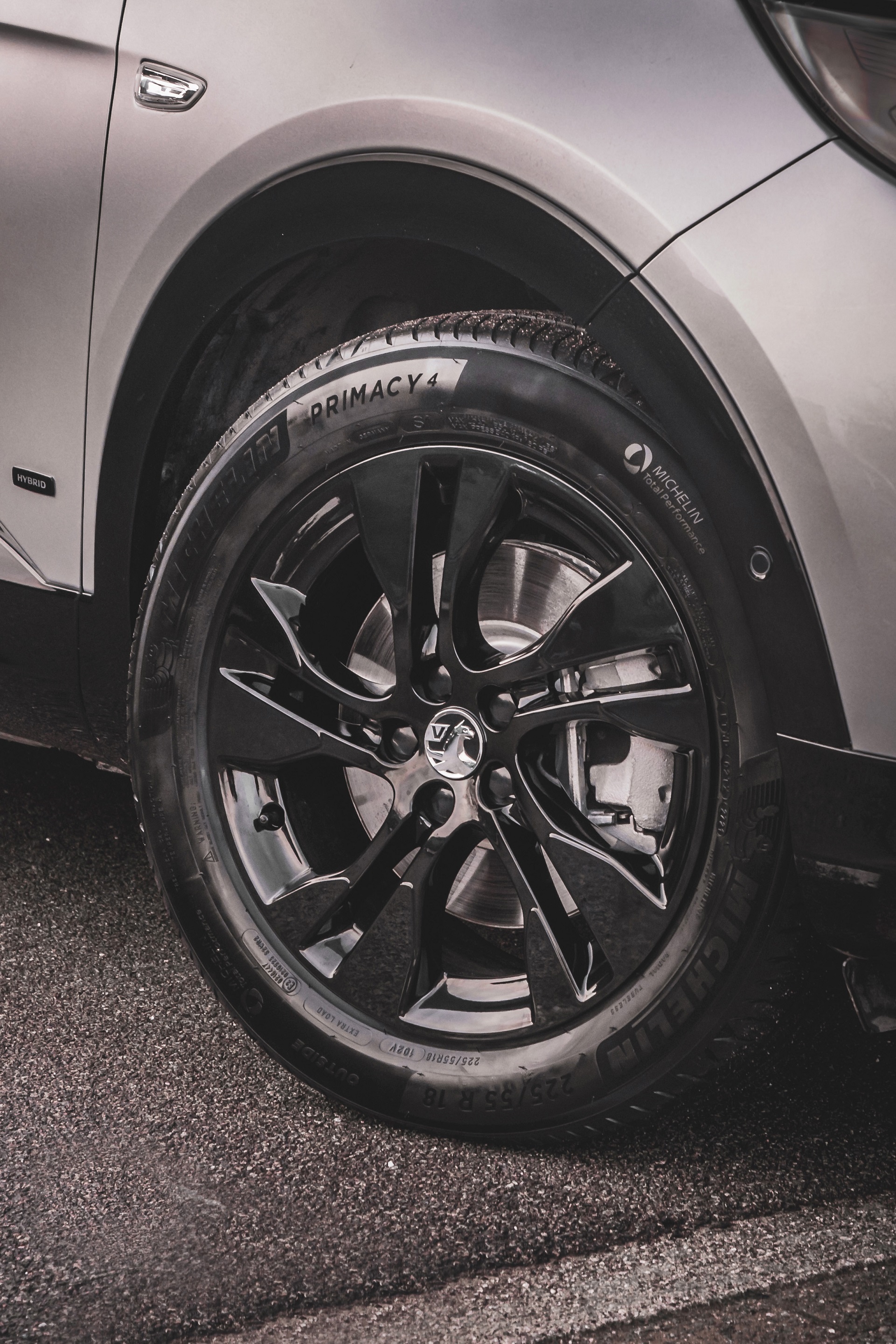 Download 2022 Vauxhall Grandland GS Line - Wheel HD Phone Wallpaper 1921x2881 #35