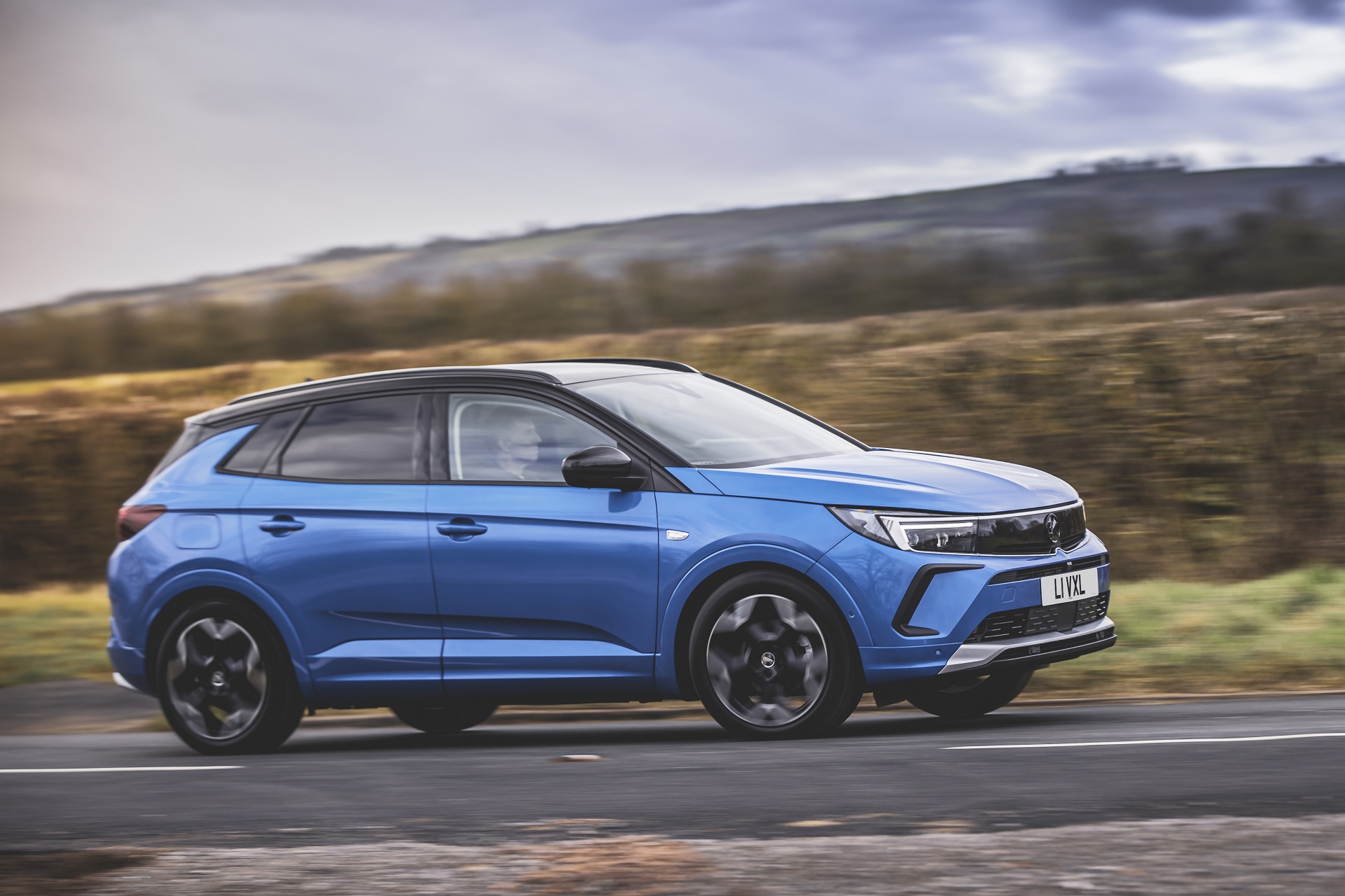 Download 2022 Vauxhall Grandland Ultimate - Front Three-Quarter HD Wallpaper 1921x1280 #32