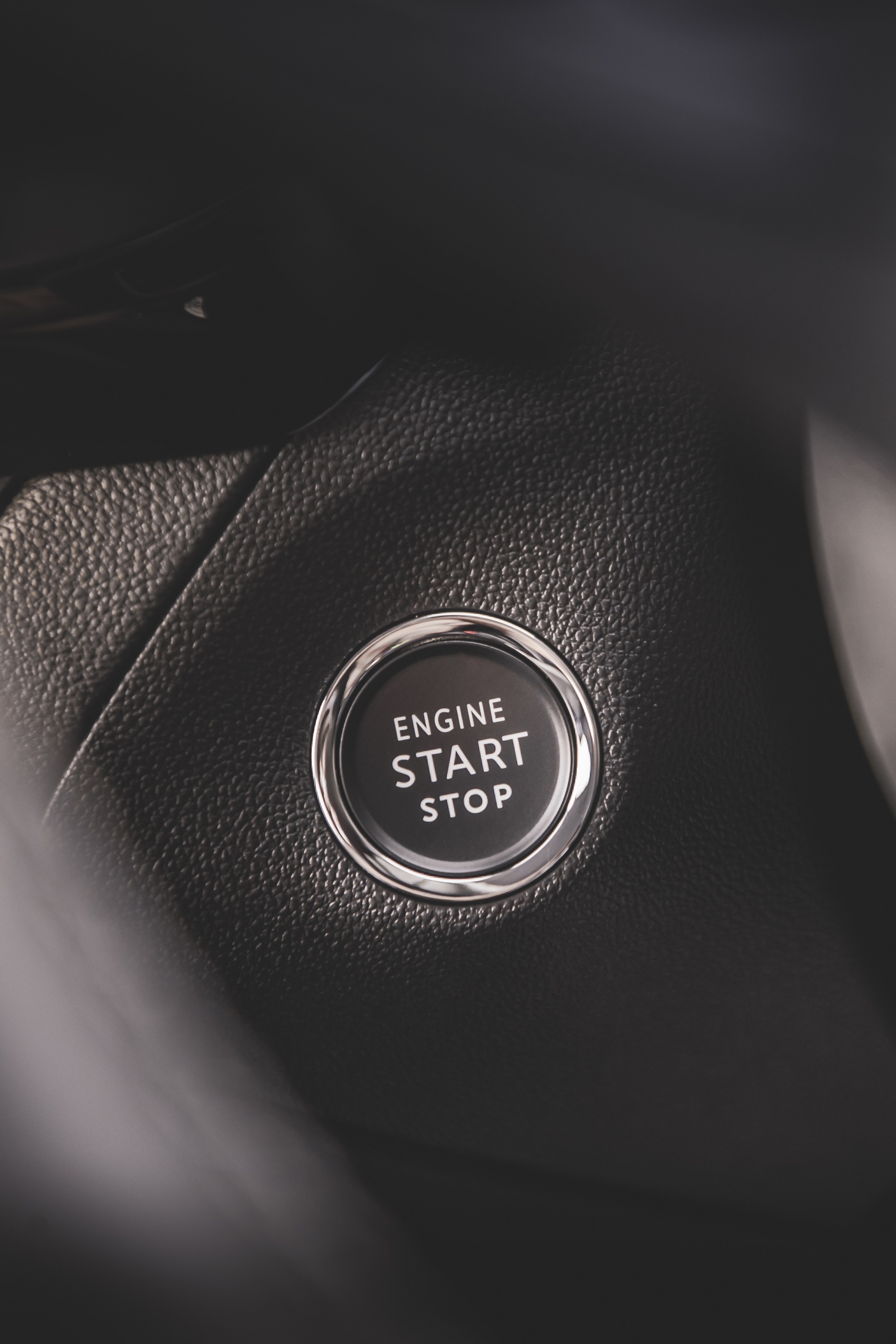 Download 2022 Vauxhall Grandland Ultimate - Interior, Detail HD Phone Wallpaper 1921x2881 #110