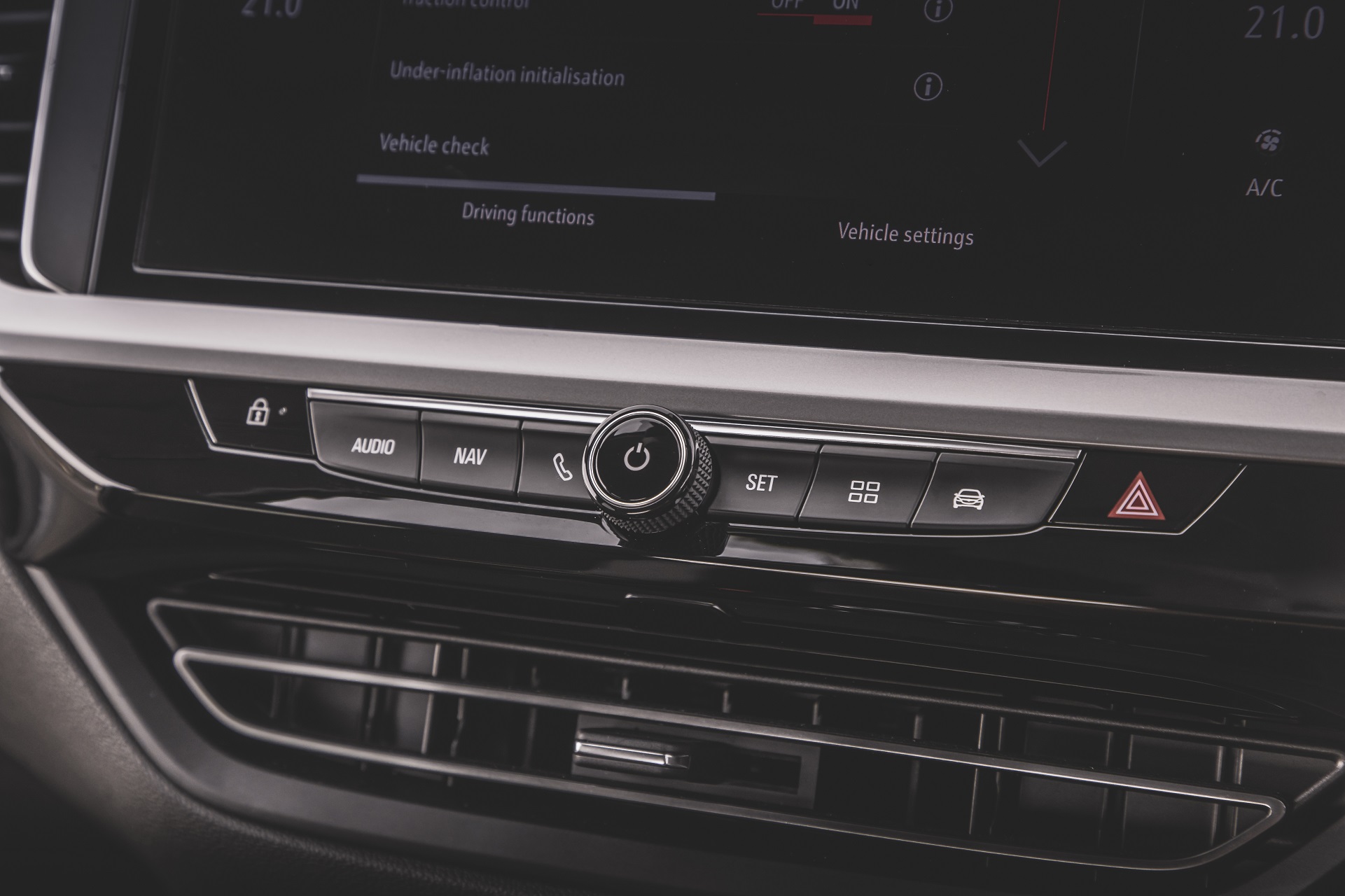 Download 2022 Vauxhall Grandland Ultimate - Interior, Detail HD Wallpaper 1921x1280 #105