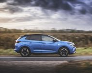 2022 Vauxhall Grandland Ultimate - Side Wallpaper 190x150