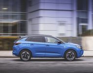 2022 Vauxhall Grandland Ultimate - Side Wallpaper 190x150