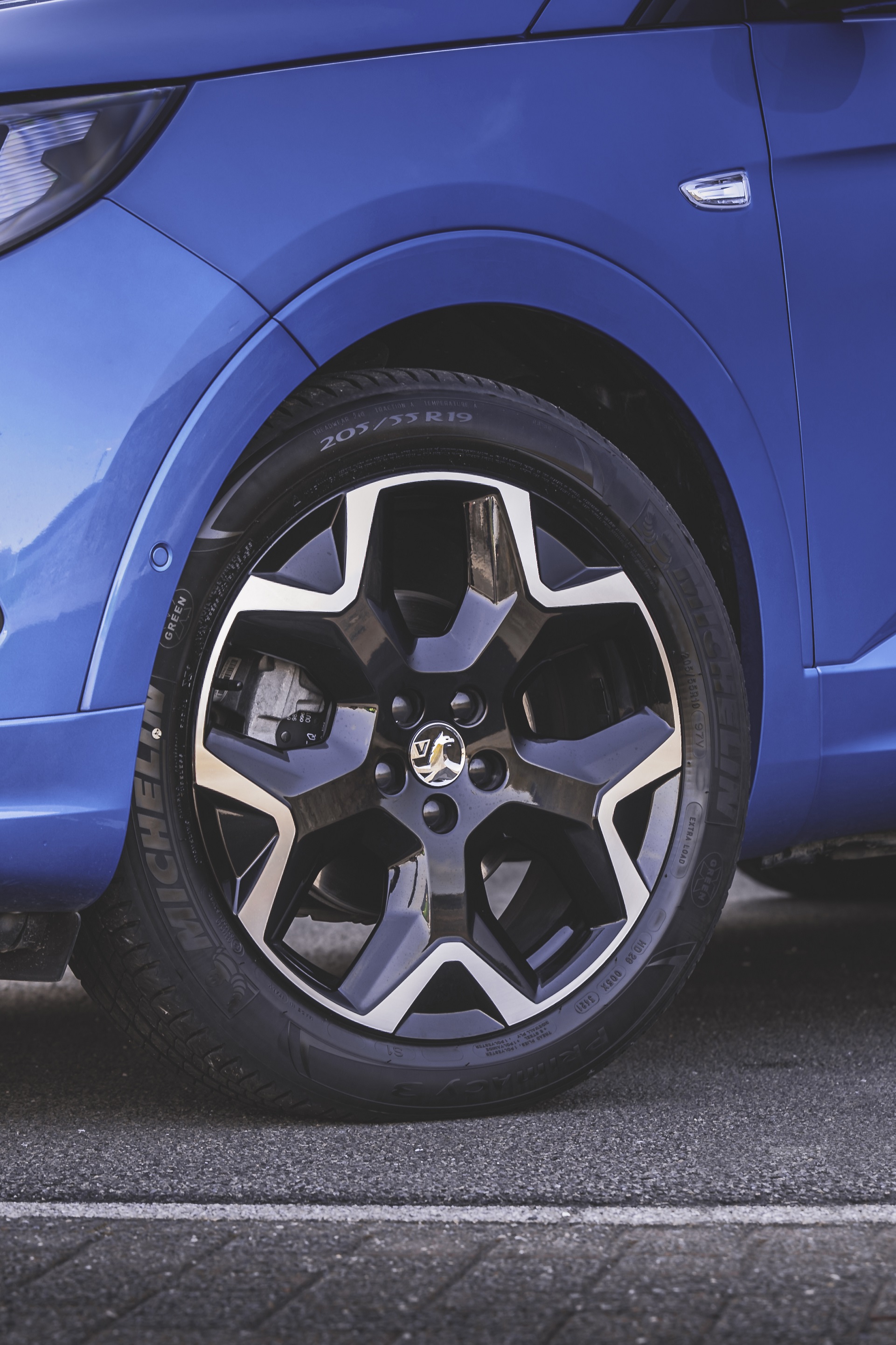 Download 2022 Vauxhall Grandland Ultimate - Wheel HD Phone Wallpaper 1921x2881 #76