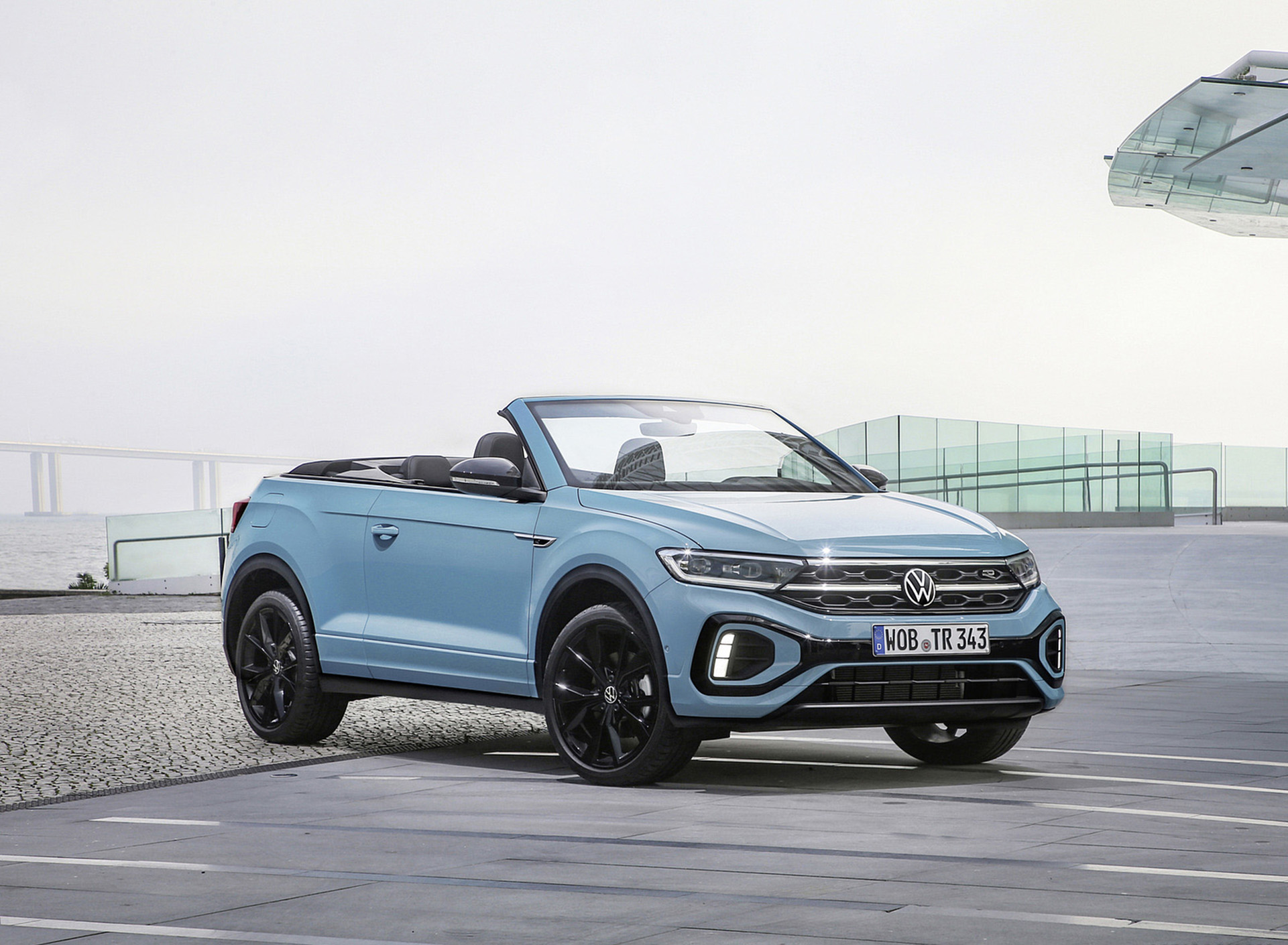 Download 2022 Volkswagen T-Roc Cabriolet - Front Three-Quarter HD Wallpaper 1921x1410 #26