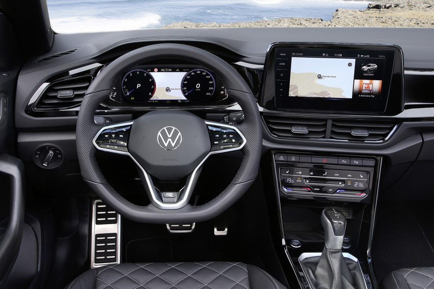 2022 Volkswagen T-Roc Cabriolet - Interior, Cockpit Wallpaper 850x566 #34