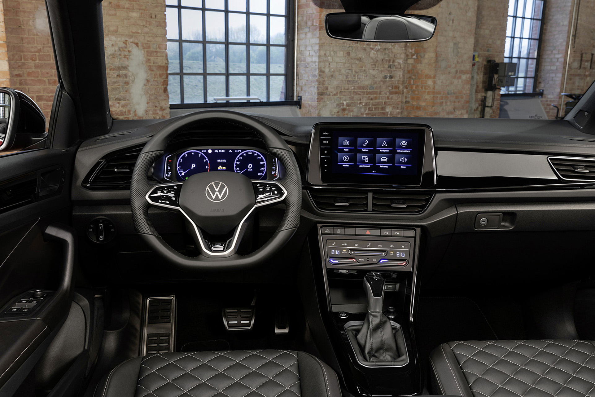 Download 2022 Volkswagen T-Roc Cabriolet - Interior, Cockpit HD Wallpaper 1921x1281 #52