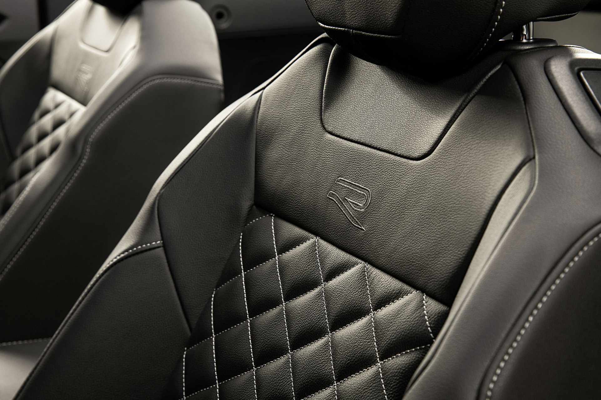 Download 2022 Volkswagen T-Roc Cabriolet - Interior, Front Seats HD Wallpaper 1921x1280 #54
