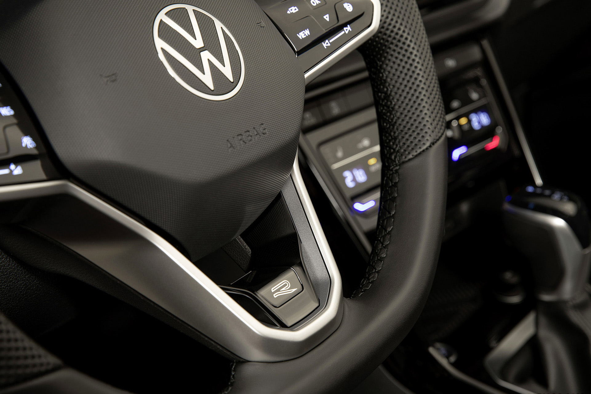 Download 2022 Volkswagen T-Roc Cabriolet - Interior, Steering Wheel HD Wallpaper 1921x1281 #55