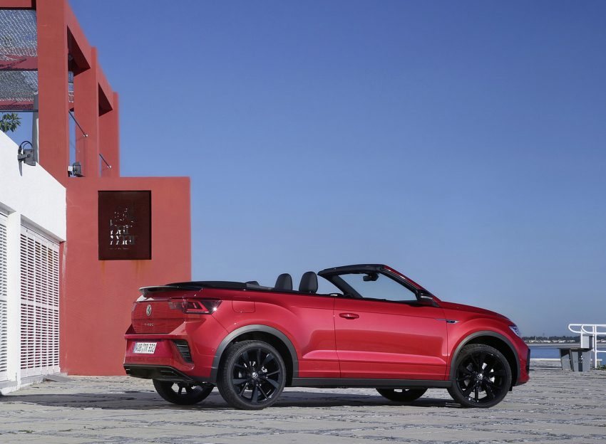 2022 Volkswagen T-Roc Cabriolet - Rear Three-Quarter Wallpaper 850x624 #11