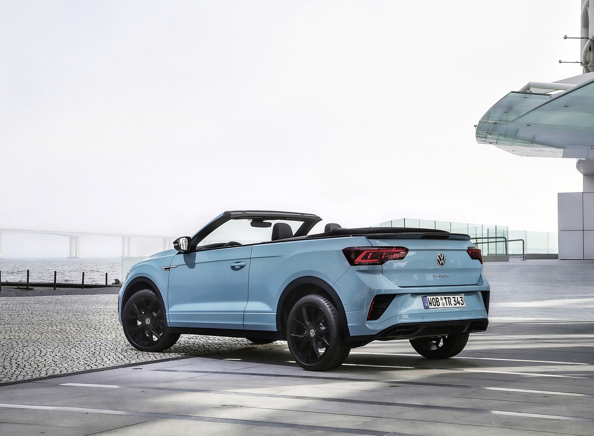 Download 2022 Volkswagen T-Roc Cabriolet - Rear Three-Quarter HD Wallpaper 1921x1410 #27