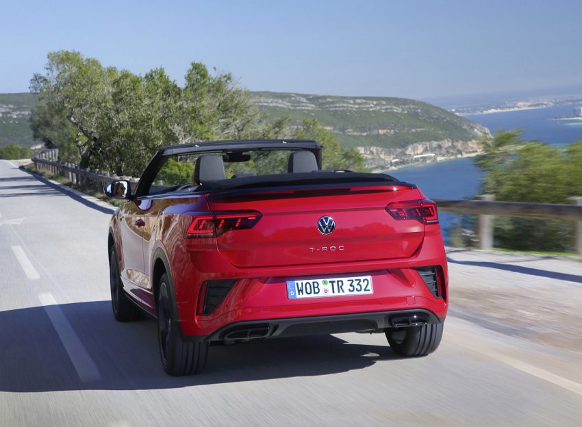 2022 Volkswagen T-Roc Cabriolet - Rear Wallpaper 850x624 #5