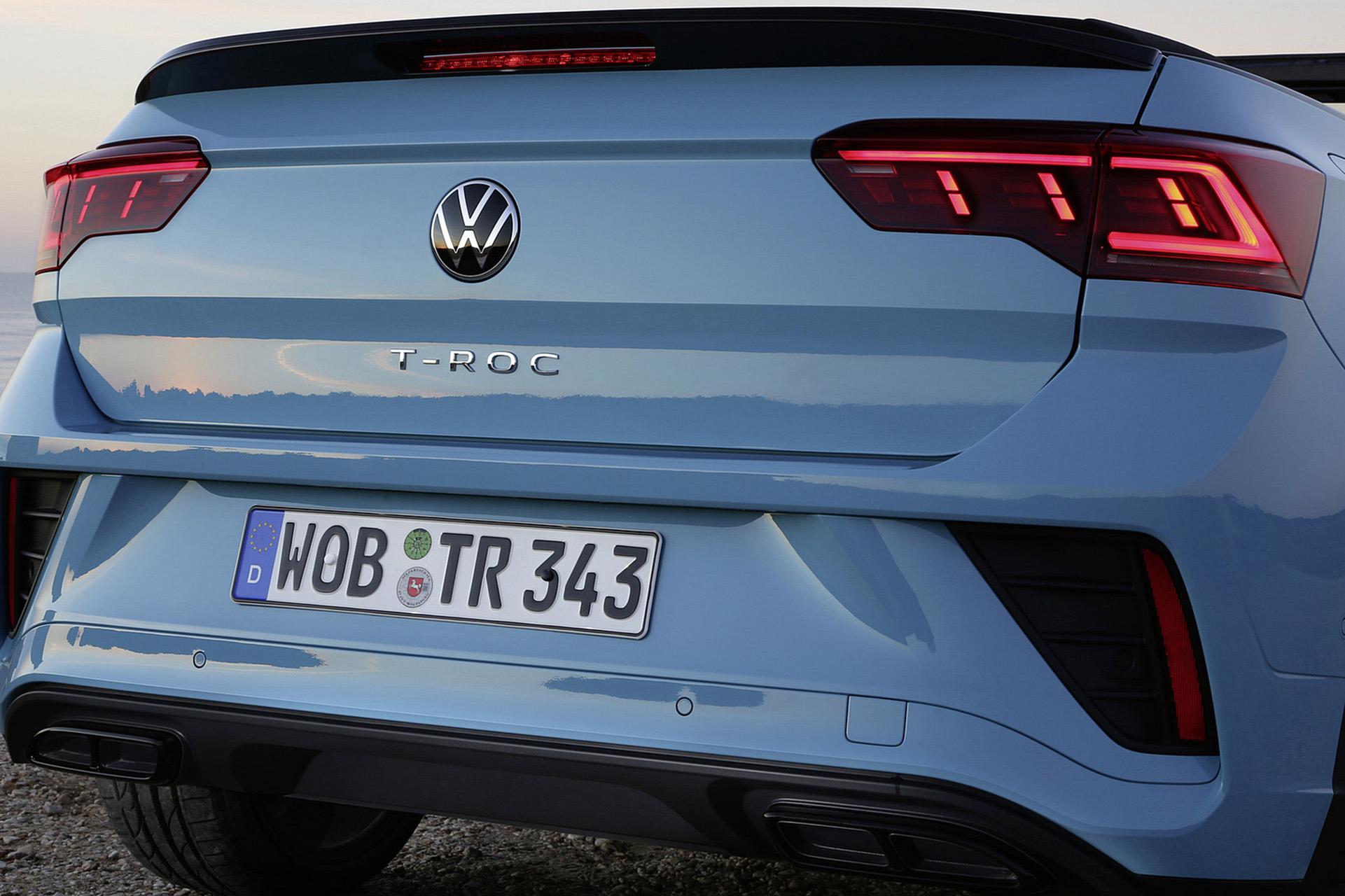 Download 2022 Volkswagen T-Roc Cabriolet - Rear HD Wallpaper 1921x1280 #31