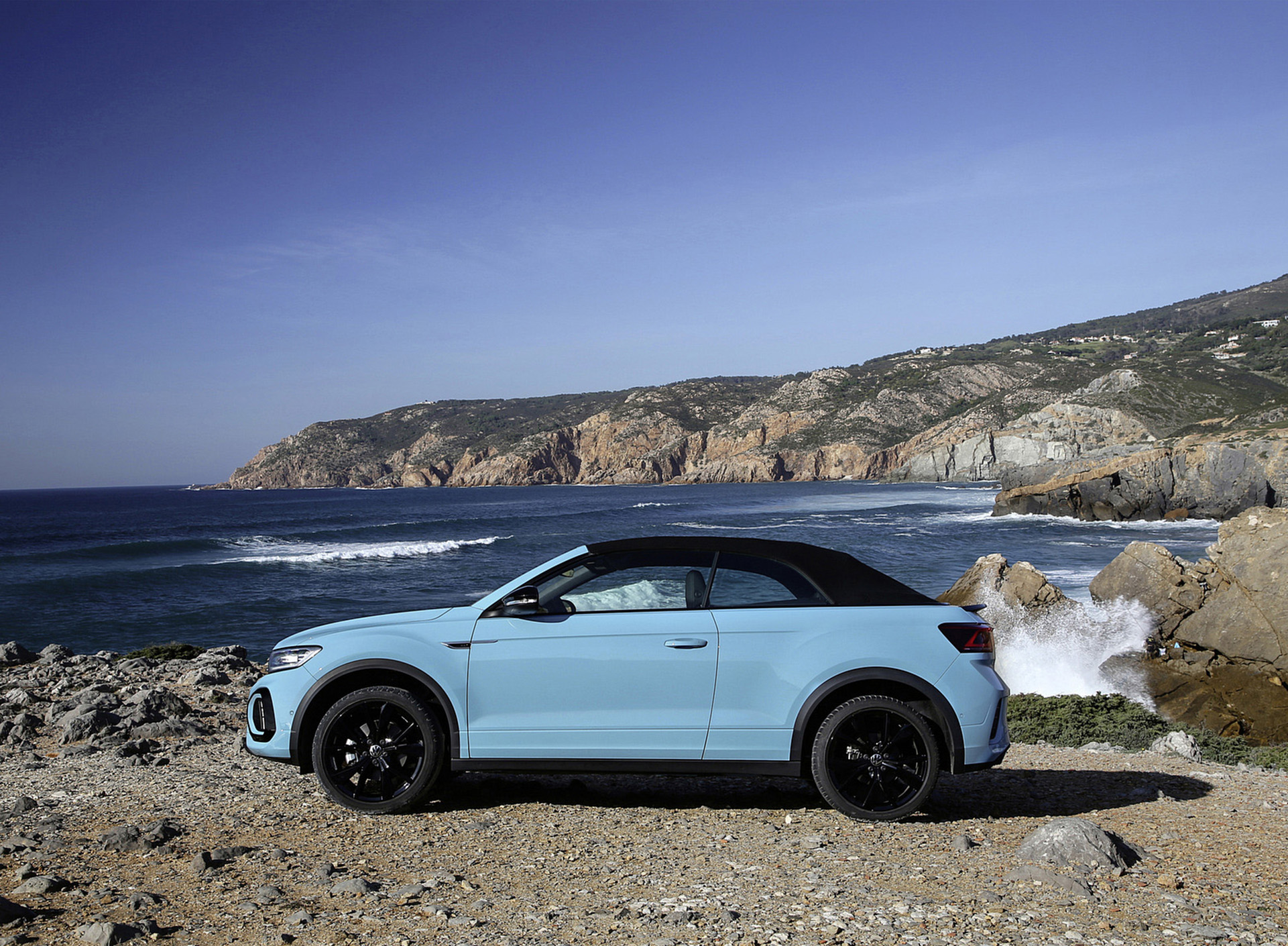 Download 2022 Volkswagen T-Roc Cabriolet - Side HD Wallpaper 1921x1410 #24