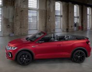 2022 Volkswagen T-Roc Cabriolet - Side Wallpaper 190x150