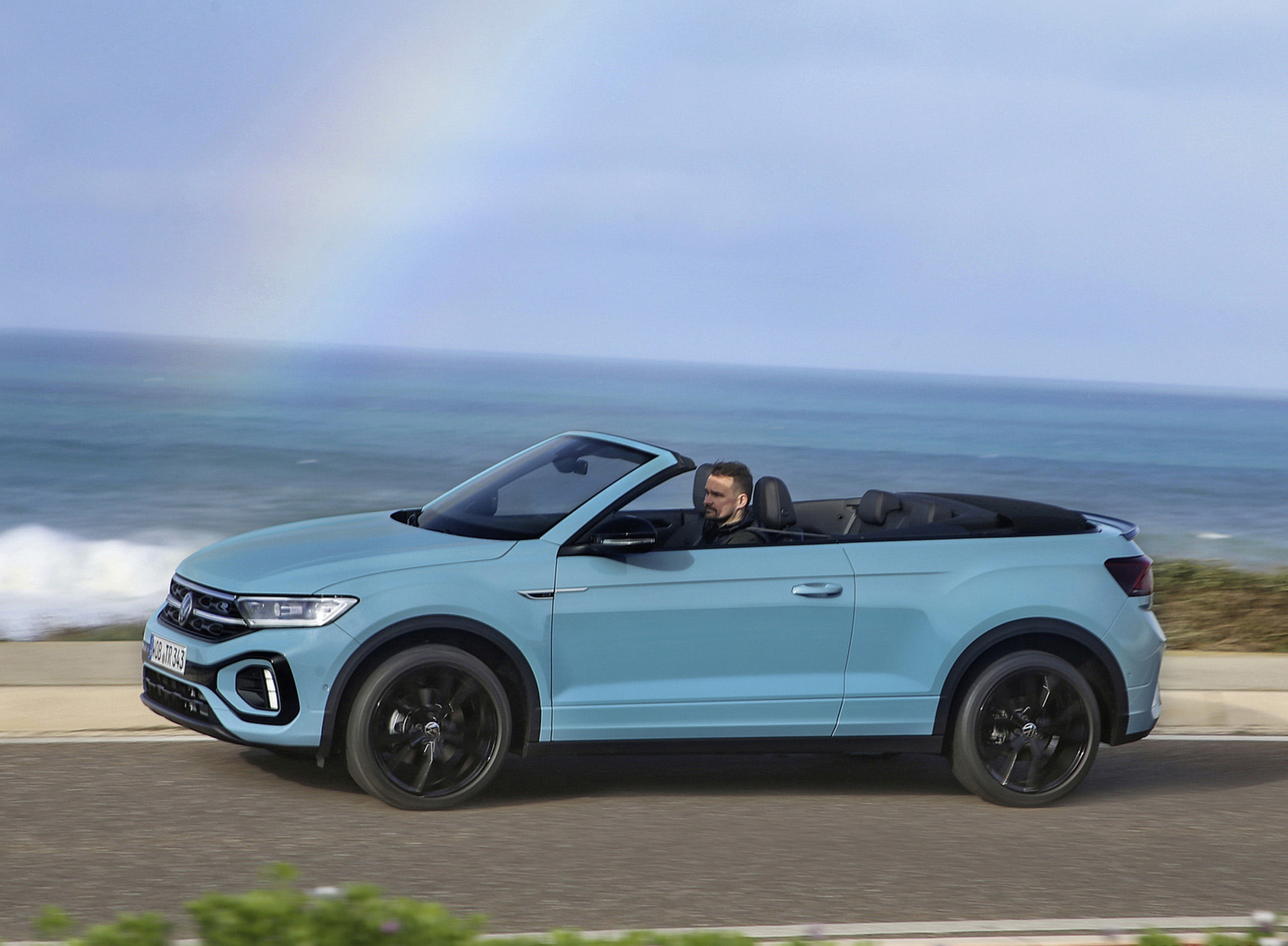 Download 2022 Volkswagen T-Roc Cabriolet - Side HD Wallpaper 1921x1410 #22
