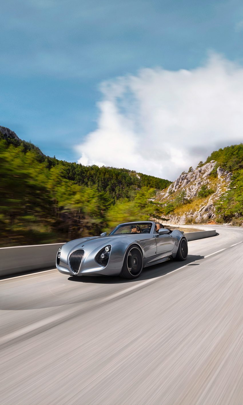 2022 Wiesmann Project Thunderball - Front Three-Quarter Phone Wallpaper 850x1417 #4
