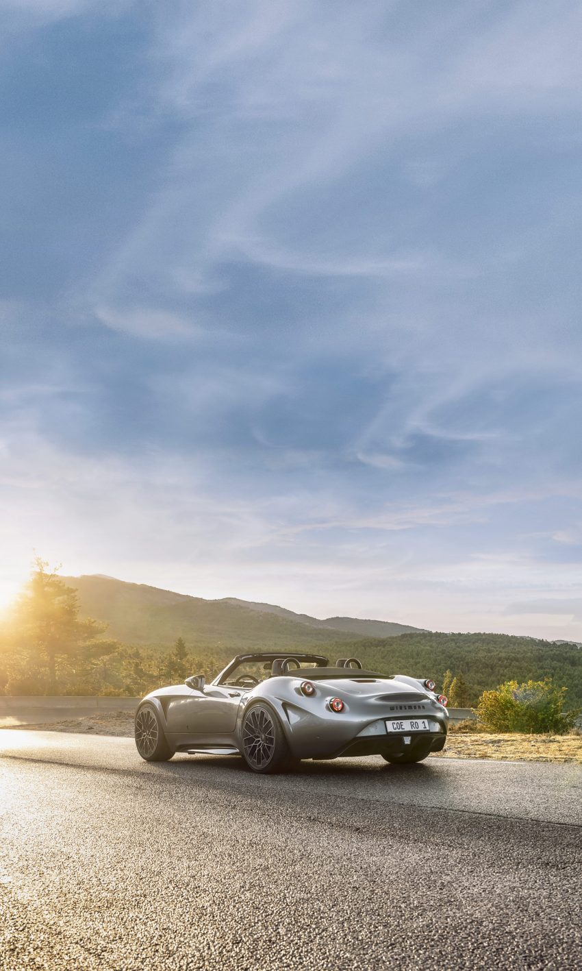 2022 Wiesmann Project Thunderball - Rear Three-Quarter Phone Wallpaper 850x1417 #13