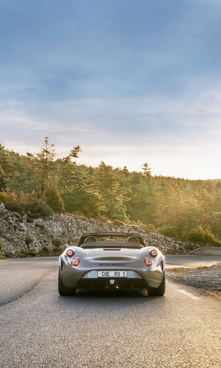 2022 Wiesmann Project Thunderball - Rear Phone Wallpaper 850x1417 #15