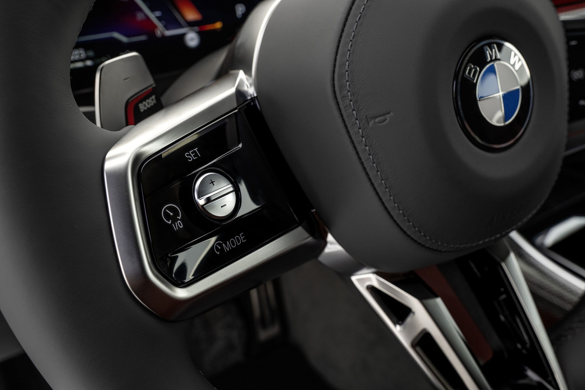 Download 2023 BMW 760i xDrive - Interior, Steering Wheel HD Wallpaper 1921x1280 #39
