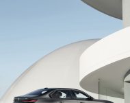 2023 BMW 760i xDrive - Rear Three-Quarter Wallpaper 190x150