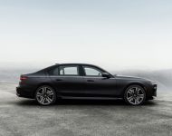 2023 BMW 760i xDrive - Side Wallpaper 190x150