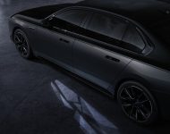 2023 BMW M760e xDrive - Detail Wallpaper 190x150