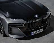2023 BMW M760e xDrive - Front Wallpaper 190x150