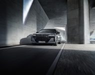 2023 BMW M760e xDrive - Front Wallpaper 190x150