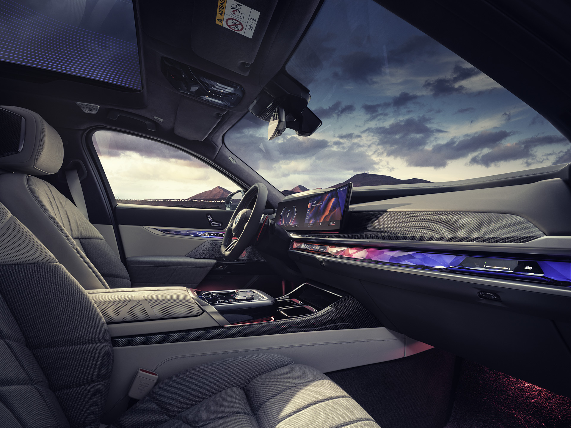 Download 2023 BMW M760e xDrive - Interior HD Wallpaper 1920x1440 #28