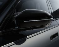 2023 BMW M760e xDrive - Mirror Wallpaper 190x150