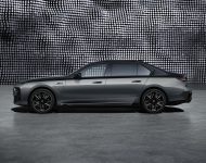 2023 BMW M760e xDrive - Side Wallpaper 190x150