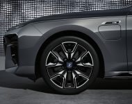 2023 BMW M760e xDrive - Wheel Wallpaper 190x150