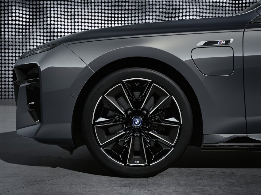 2023 BMW M760e xDrive - Wheel Wallpaper 850x637 #22