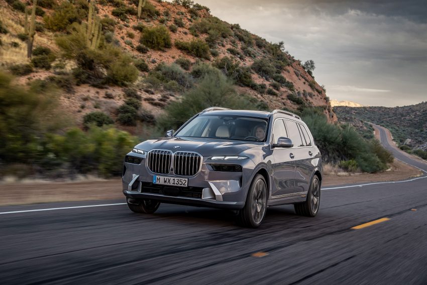 2023 BMW X7 - Front Three-Quarter Wallpaper 850x567 #24