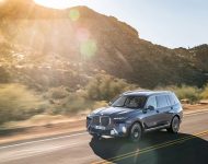 2023 BMW X7 - Front Three-Quarter Wallpaper 190x150