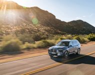 2023 BMW X7 - Front Three-Quarter Wallpaper 190x150