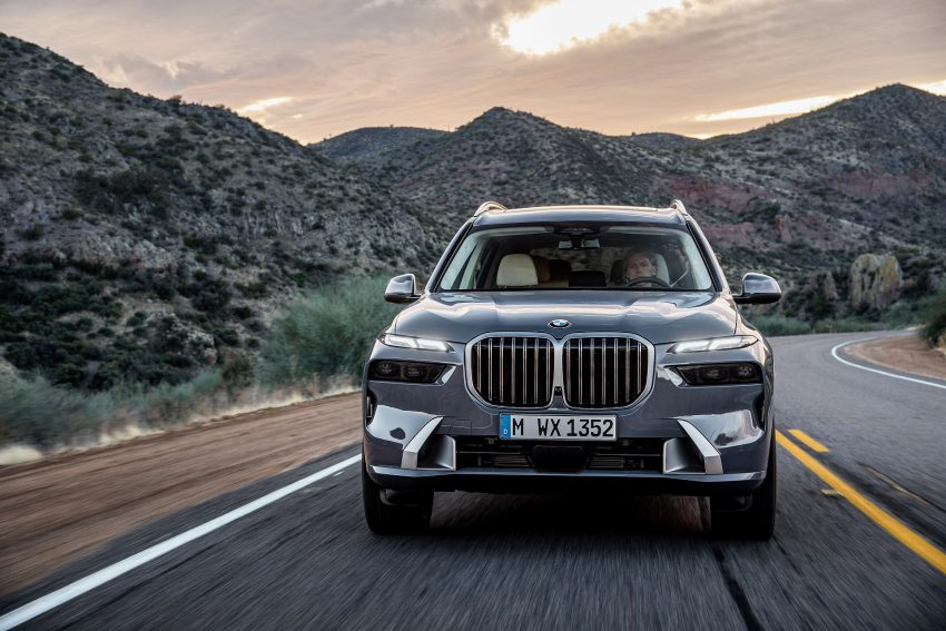 2023 BMW X7 - Front Wallpaper 850x567 #5