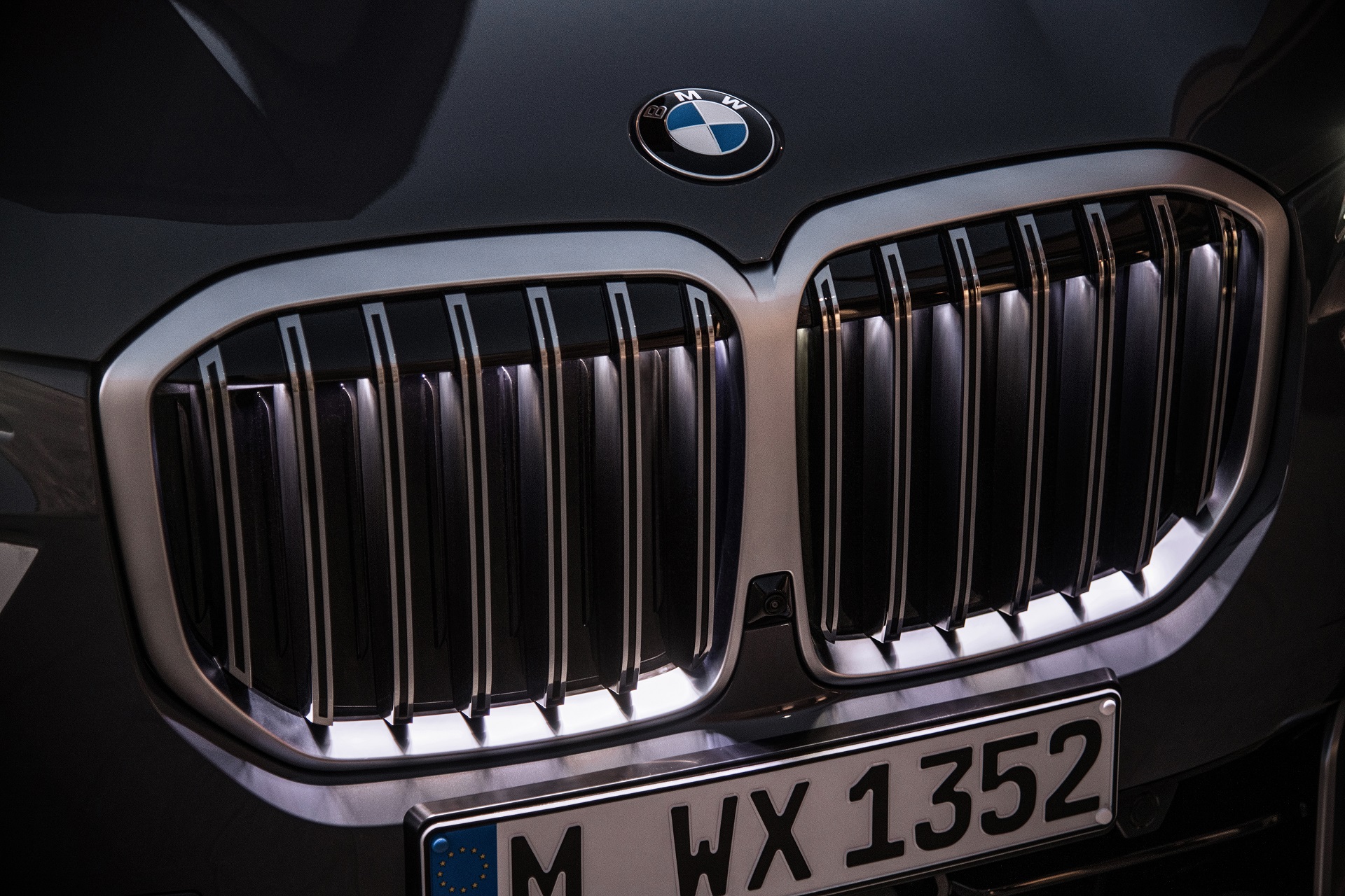 Download 2023 BMW X7 - Grille HD Wallpaper 1920x1280 #46