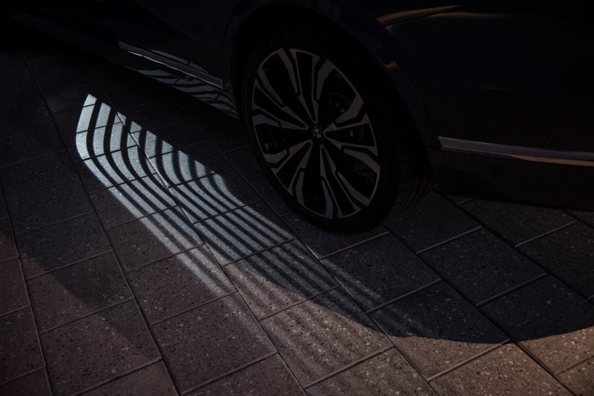 2023 BMW X7 - Ground Projection Wallpaper 850x567 #51