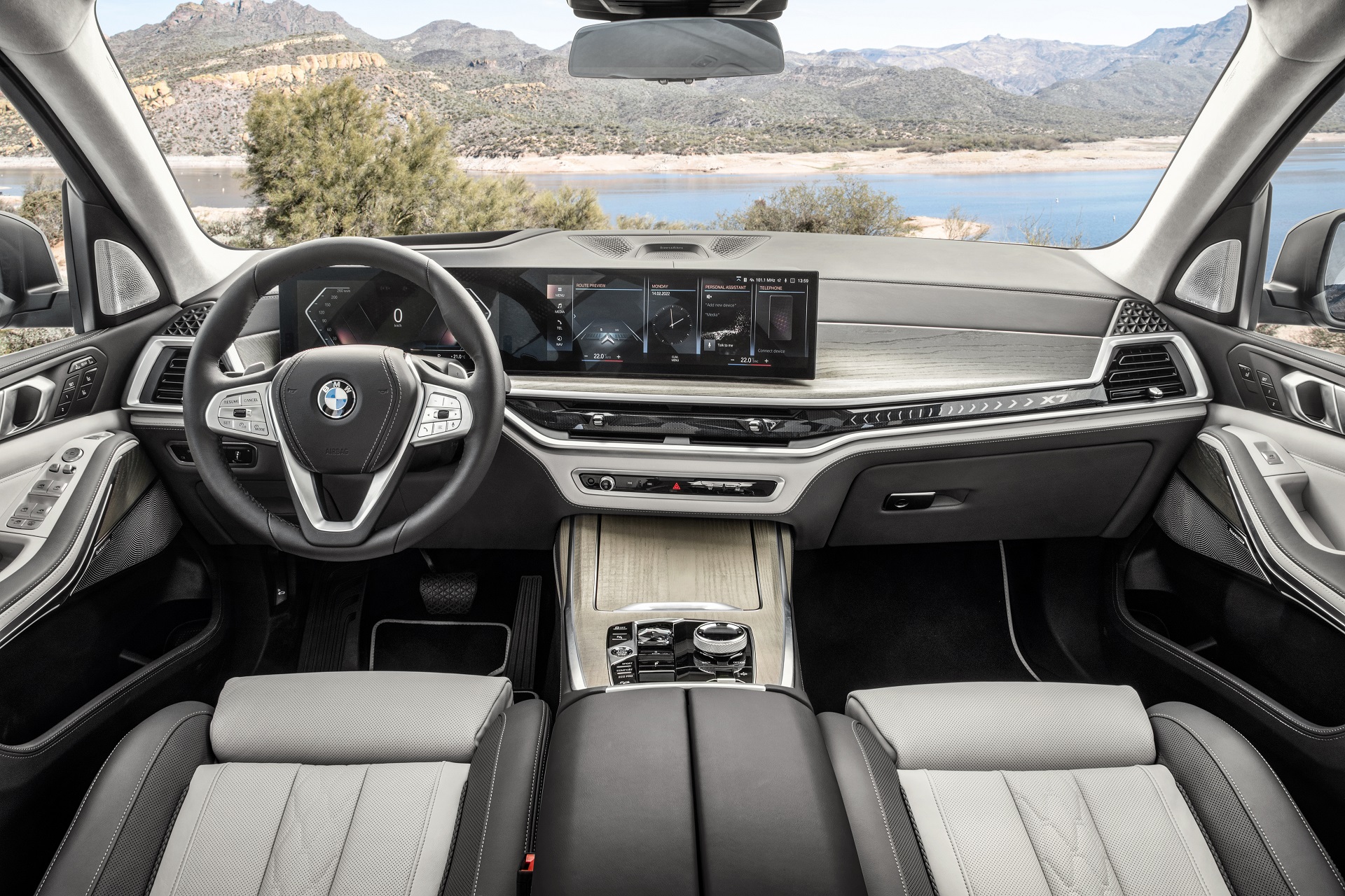 Download 2023 BMW X7 - Interior, Cockpit HD Wallpaper 1920x1280 #56