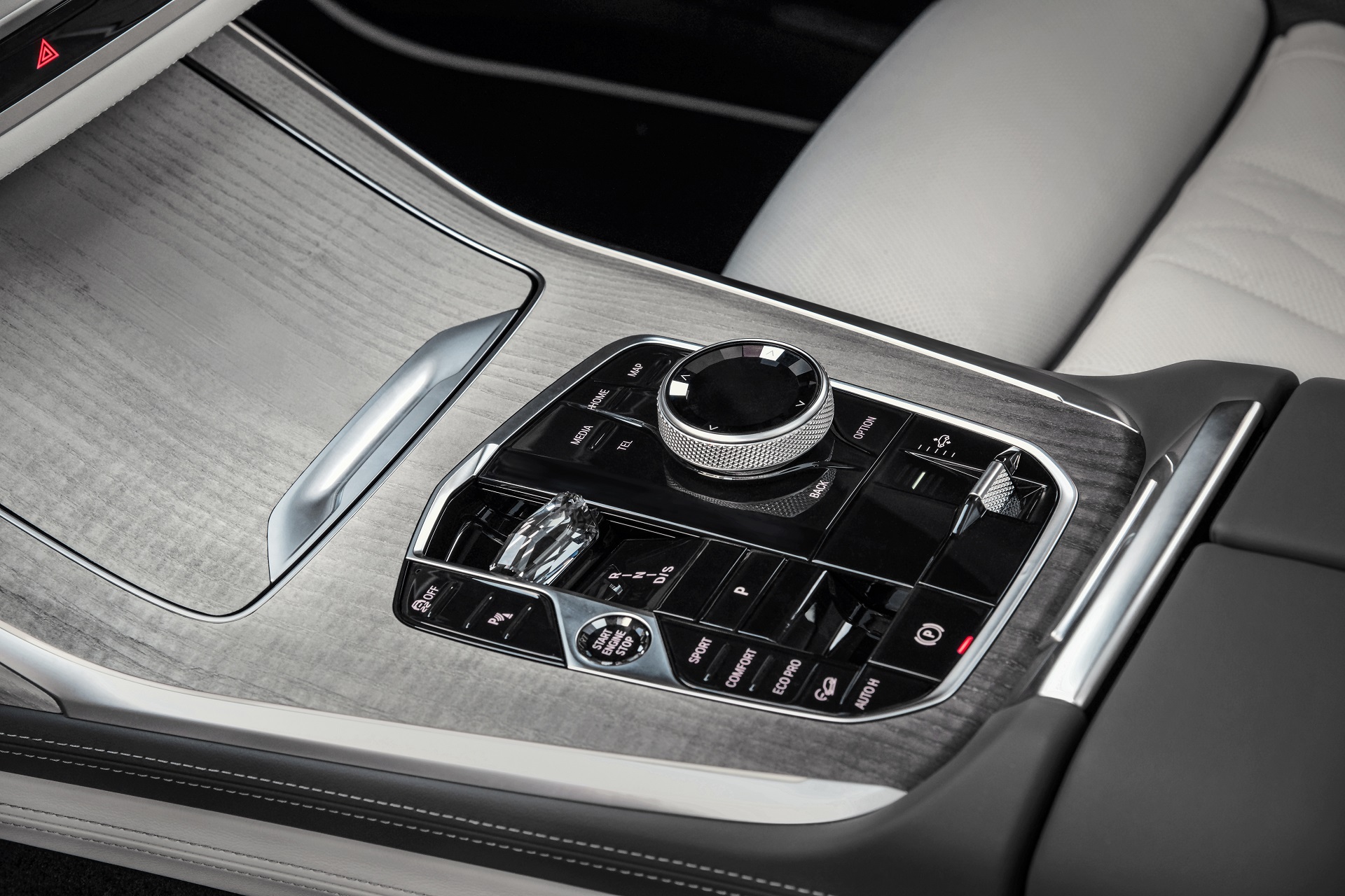 Download 2023 BMW X7 - Interior, Detail HD Wallpaper 1920x1280 #58
