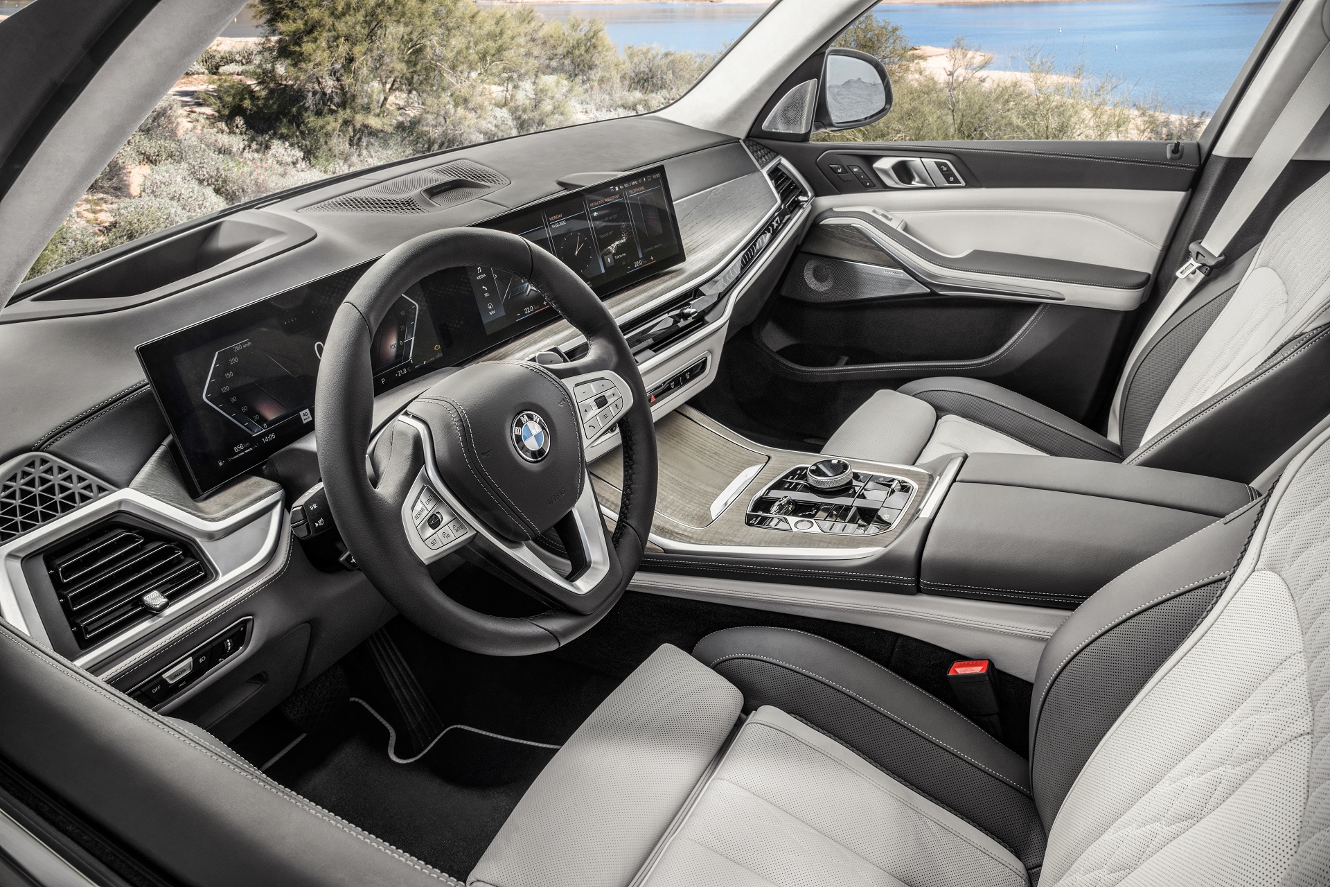 Download 2023 BMW X7 - Interior HD Wallpaper 1920x1280 #55