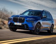 2023 BMW X7 M60i xDrive - Front Three-Quarter Wallpaper 190x150