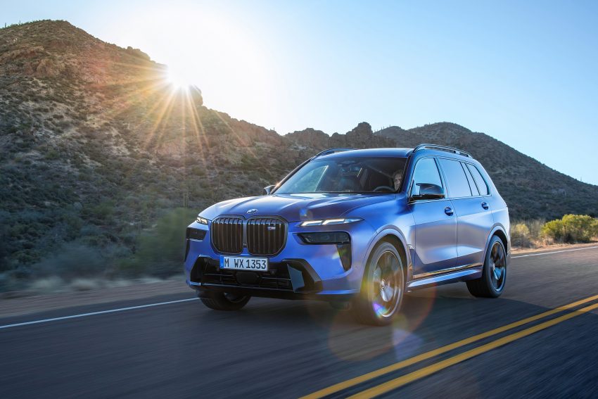 2023 BMW X7 M60i xDrive - Front Three-Quarter Wallpaper 850x567 #9