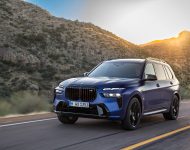 2023 BMW X7 M60i xDrive - Front Three-Quarter Wallpaper 190x150